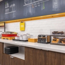 Hampton Inn & Suites Brenham - Hotels