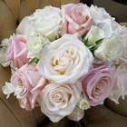 Delma's, the Flower Booth