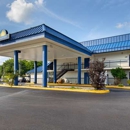 Days Inn by Wyndham Knoxville North - Motels