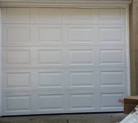 Simo Garage Door