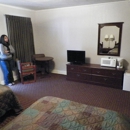 Neal's Magnolia Inn - Hotels