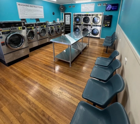 Logan West Laundromat - Regents Park, QLD