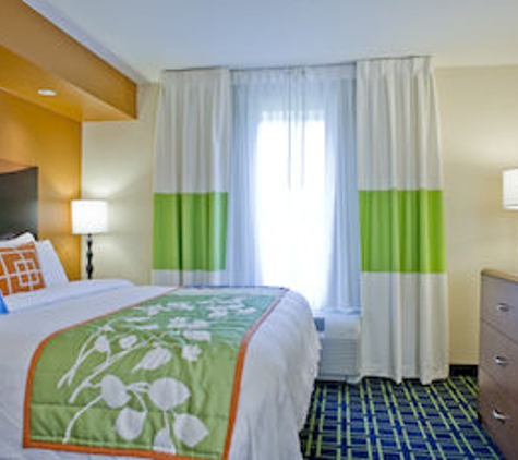 Fairfield Inn & Suites - Columbus, MS