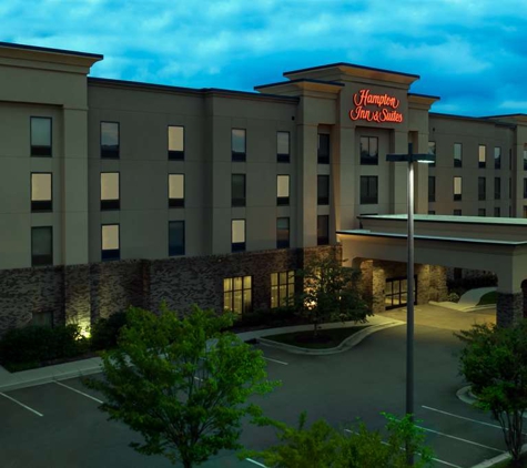 Hampton Inn & Suites Winston-Salem/University Area - Winston Salem, NC