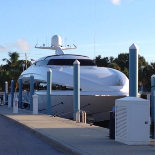 Safe Harbor Lauderdale Marine Center - Fort Lauderdale, FL