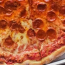 Justino's Pizzeria - Pizza