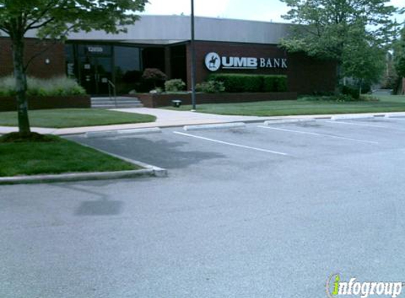 UMB Bank - Maryland Heights, MO