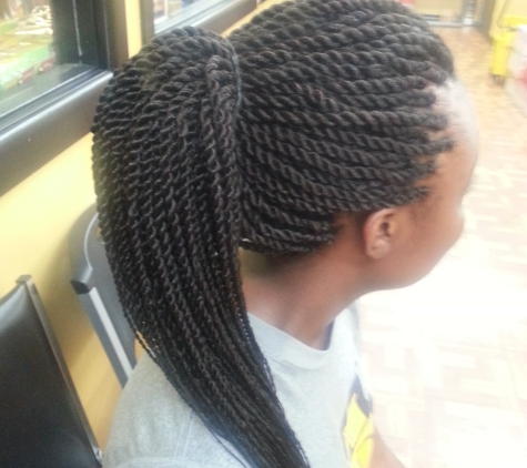 A Amavi Africa Hair Salon - Charlotte, NC