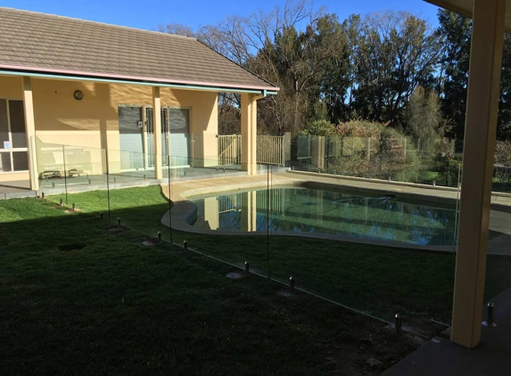 JJ'S FENCING AND GATES - Lake Albert, NSW