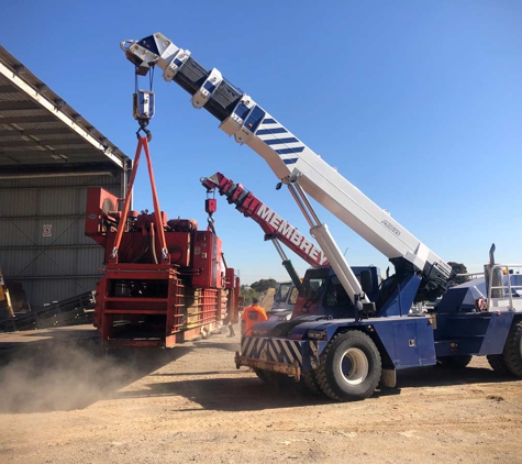 Knowles Cranes