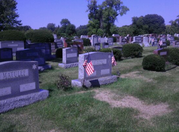 Glendale Cemetery - Des Moines, IA