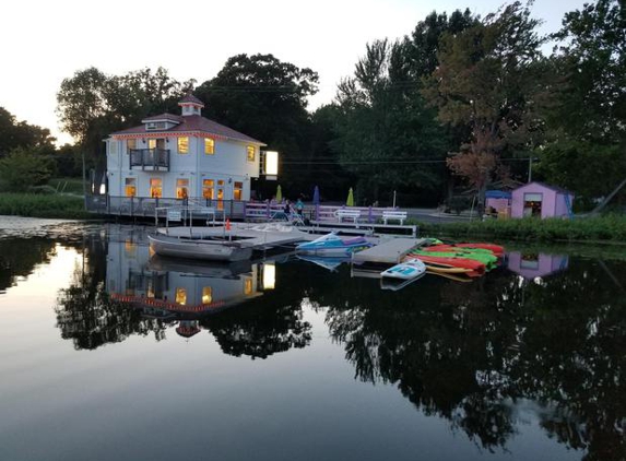 Park Lake Creamery - Bath, MI