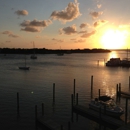 Captain's Landing Waterfront Inn - Lodging