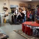 Dee's Barber Shop - Hair Stylists