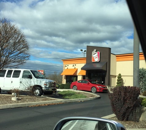 Dunkin' - Lewisburg, PA