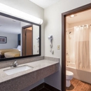 Quality Inn Farmington - Motels