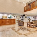 Wingate by Wyndham Tampa/At USF - Motels