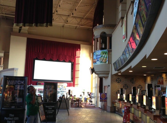 Regal Cinemas Cielo Vista & RPX - San Antonio, TX