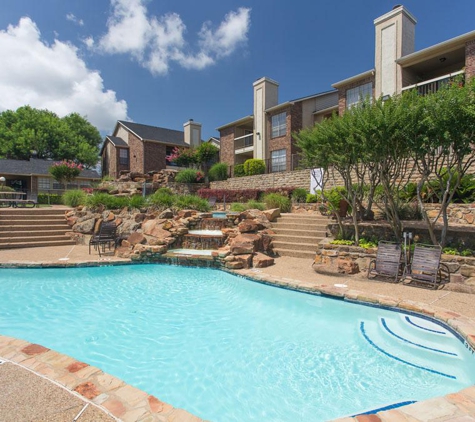 Remington Hill Apartments - Fort Worth, TX