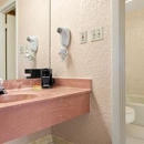 Days Inn & Suites by Wyndham Fort Pierce Midtown - Hotels