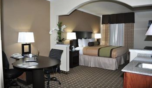 Best Western Plus Cutting Horse Inn & Suites - Weatherford, TX