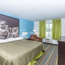 Super 8 by Wyndham North Sioux City - Motels