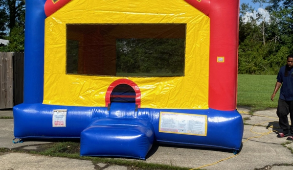 Bouncing Off The Walls - Baton Rouge, LA. Small Bounce House
