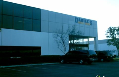 Daniel S Clearance Center 353 N Euclid Way Anaheim Ca 92801 Yp Com