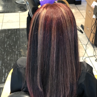 E. Forlini salon - Saint Clair Shores, MI