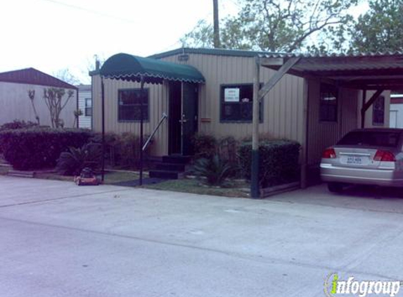 Woodgate Mobile Home Village - Houston, TX
