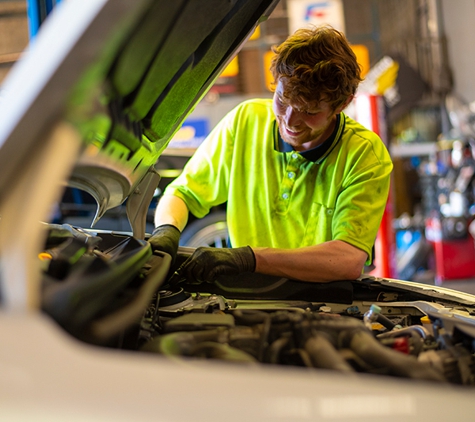 Tyre Professionals - Sunshine North, VIC