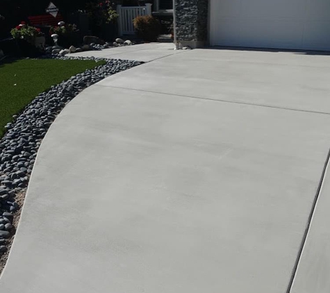 EG Modern Construction - Burbank, CA. #Driveway #Concrete