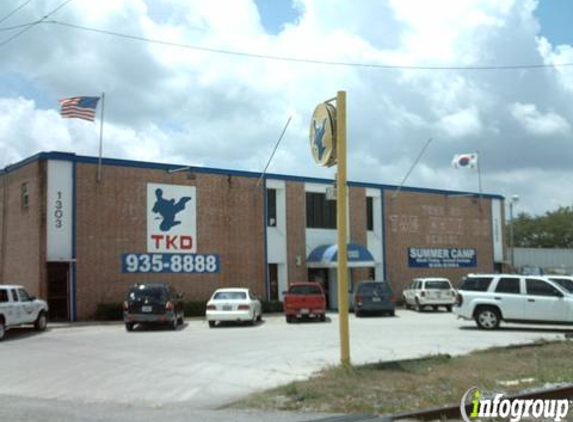 Yung Ho Martial Arts Academy - Tampa, FL