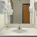 Super 8 by Wyndham Greenville - Motels