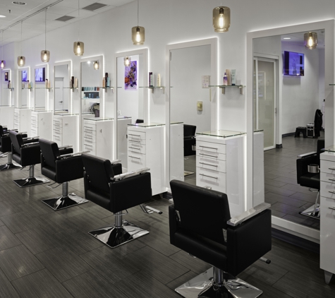 Signature Salon by Claude Baruk - Las Vegas, NV