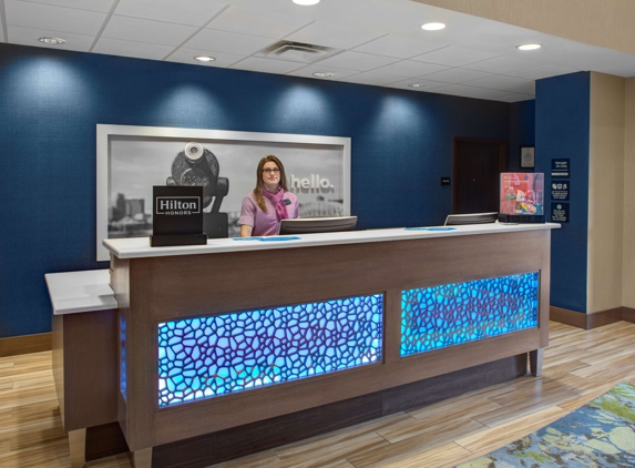 Hampton Inn & Suites Syracuse North Airport Area - Syracuse, NY