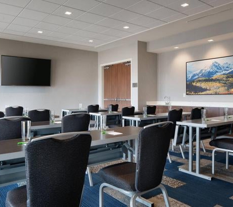 Courtyard by Marriott - Loveland, CO