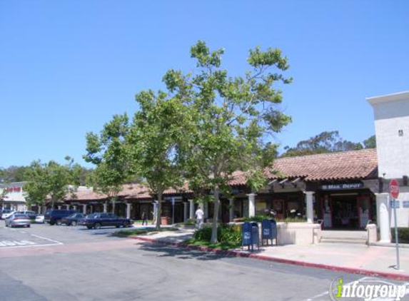 Plaza Del Oro Cleaners - Oceanside, CA