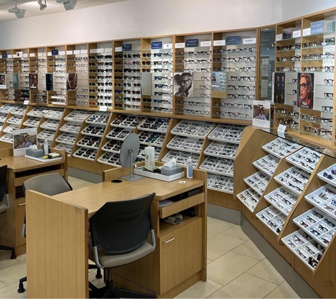 LensCrafters - Trumbull, CT