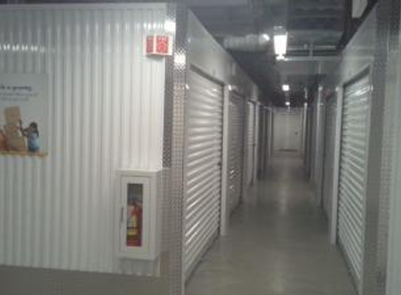 Life Storage - North Babylon, NY