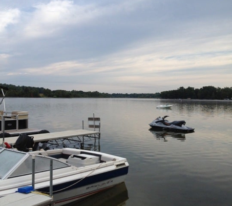 Bear Lake Campground - Manawa, WI