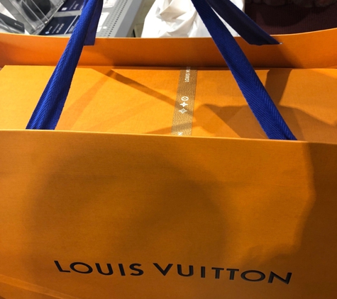 Louis Vuitton Chicago Michigan Avenue - Chicago, IL