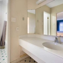 Studio 6 - Hotels