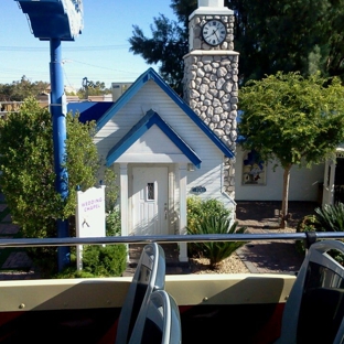 Graceland Wedding Chapel - Las Vegas, NV