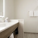 Holiday Inn Express & Suites by IHG - Hotels