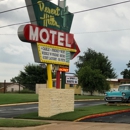 Desert Hills Motel - Motels