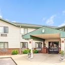 Super 8 by Wyndham Shakopee - Hotels