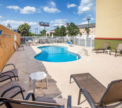 Econo Lodge - Valdosta, GA