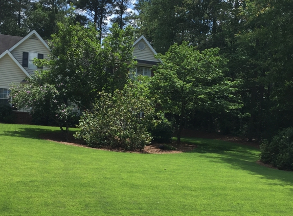 Taylor Made Lawn Maintenance, Inc. - Sharpsburg, GA. Taken Jun 8, 2017..