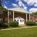 Country Manor Apartments - Apartments